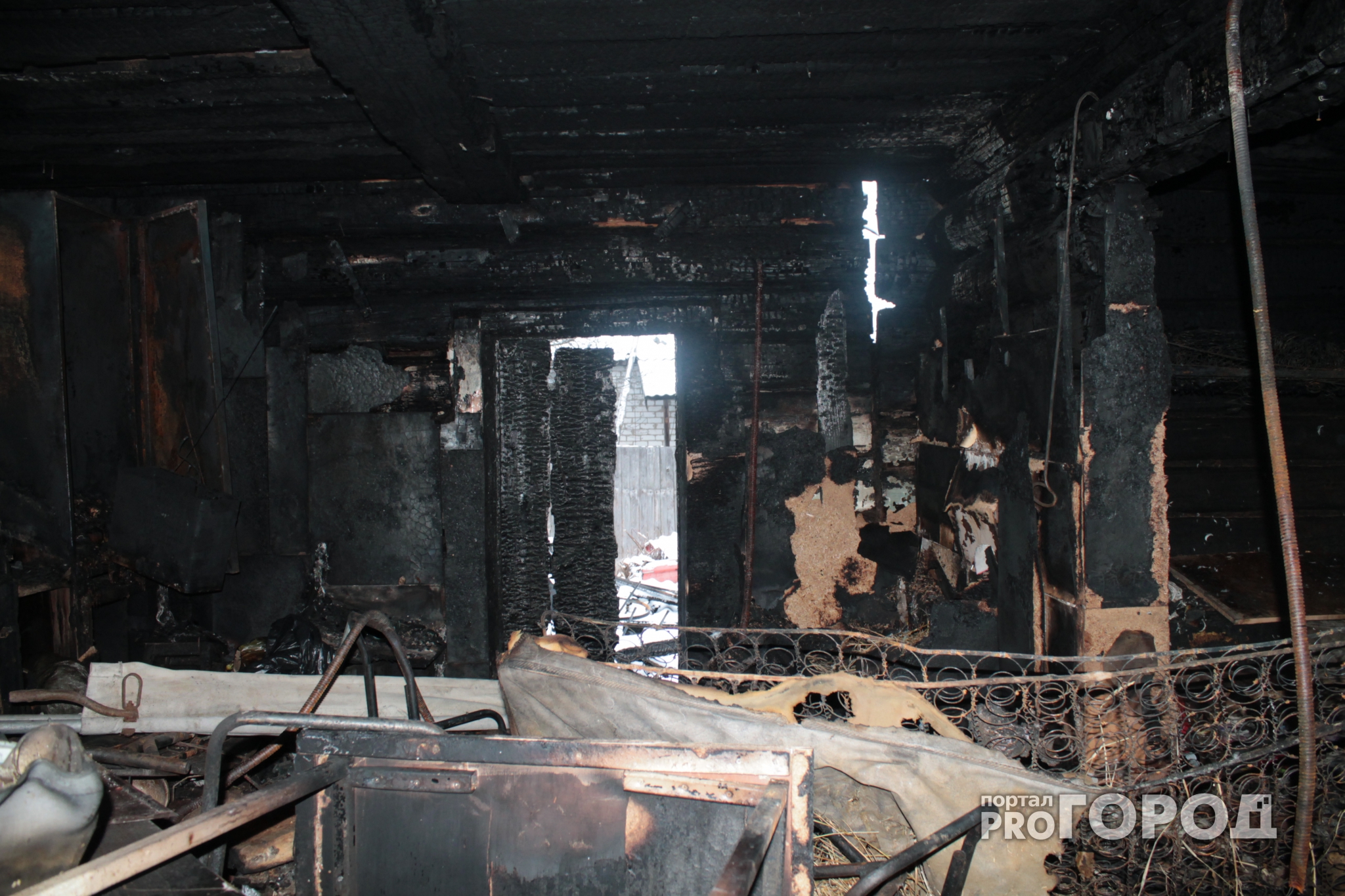 Житель Дзержинска заживо сжег родного брата и обгорел сам