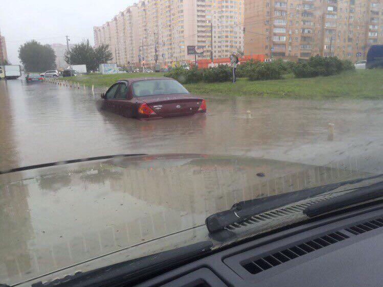 Нижегородские автовладельцы терпят большие убытки из-за ливня