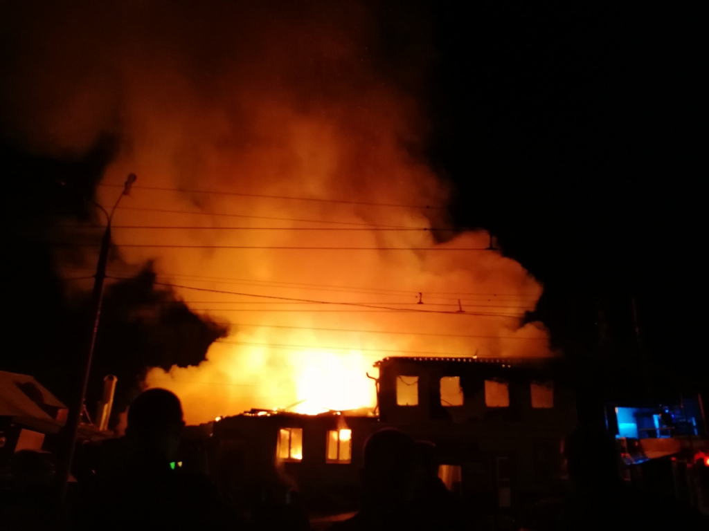 В Нижнем Новгороде на улице Копсово сгорел дом 16 июня 2018 года