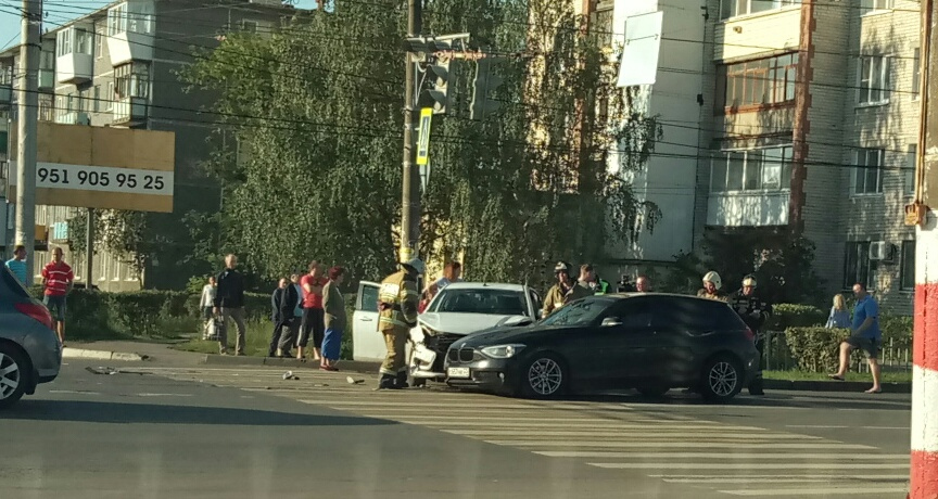 ДТП на перекрестке улиц Циолковского и Гайдара в Дзержинске 17 августа