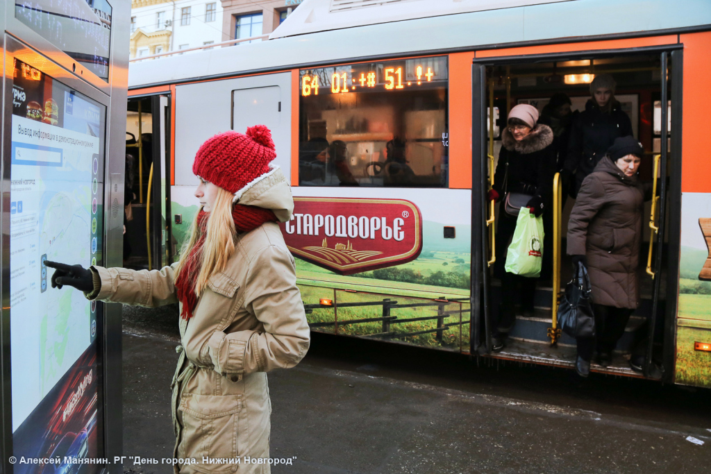 умная остановка на улице Большой Покровской в Нижнем Новгороде