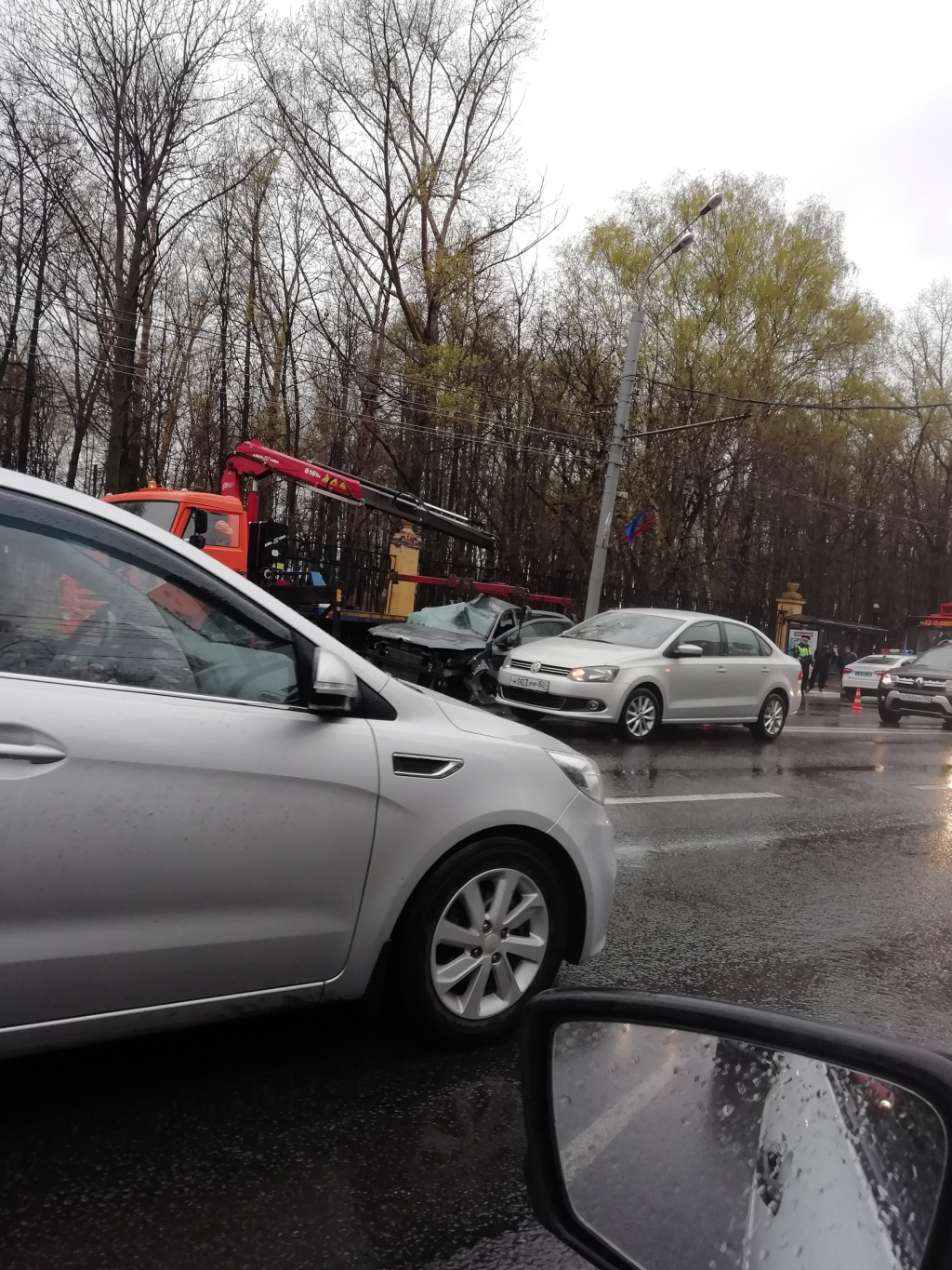 авария на проспекте Гагарина в Нижнем Новгороде 2 мая. Пежо врезался в автобус