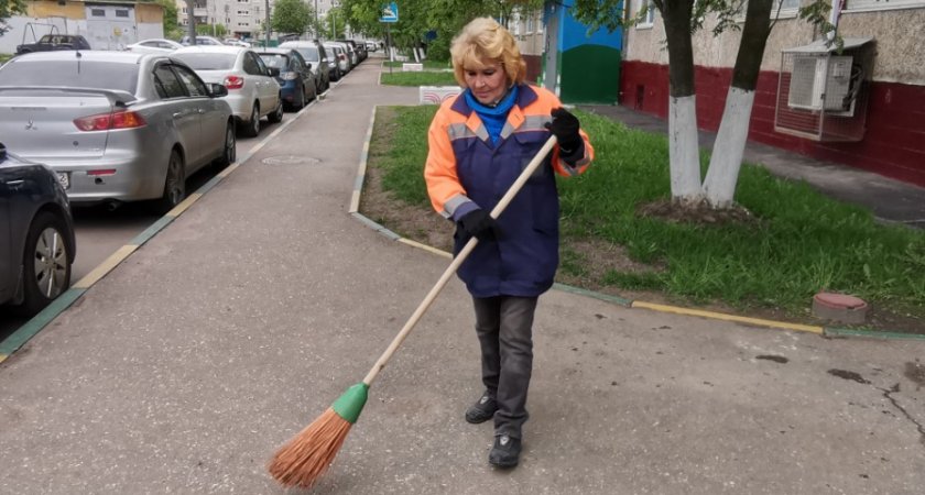 Лучший дворник Нижнего Новгорода: "Когда вижу, как бросают мусор становится неприятно"