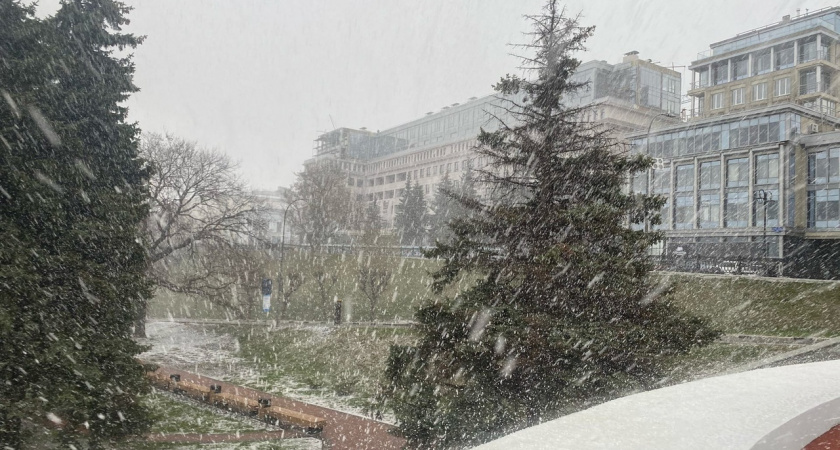 Снегопад не закончится еще три дня: МЧС выпустило предупреждение для нижегородцев