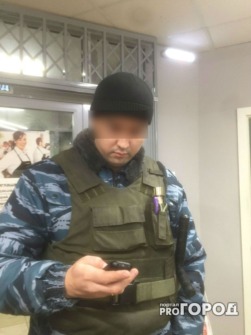 В нижегородском супермаркете охранник избил покупательницу и ее 14-летнюю дочь (ФОТО)
