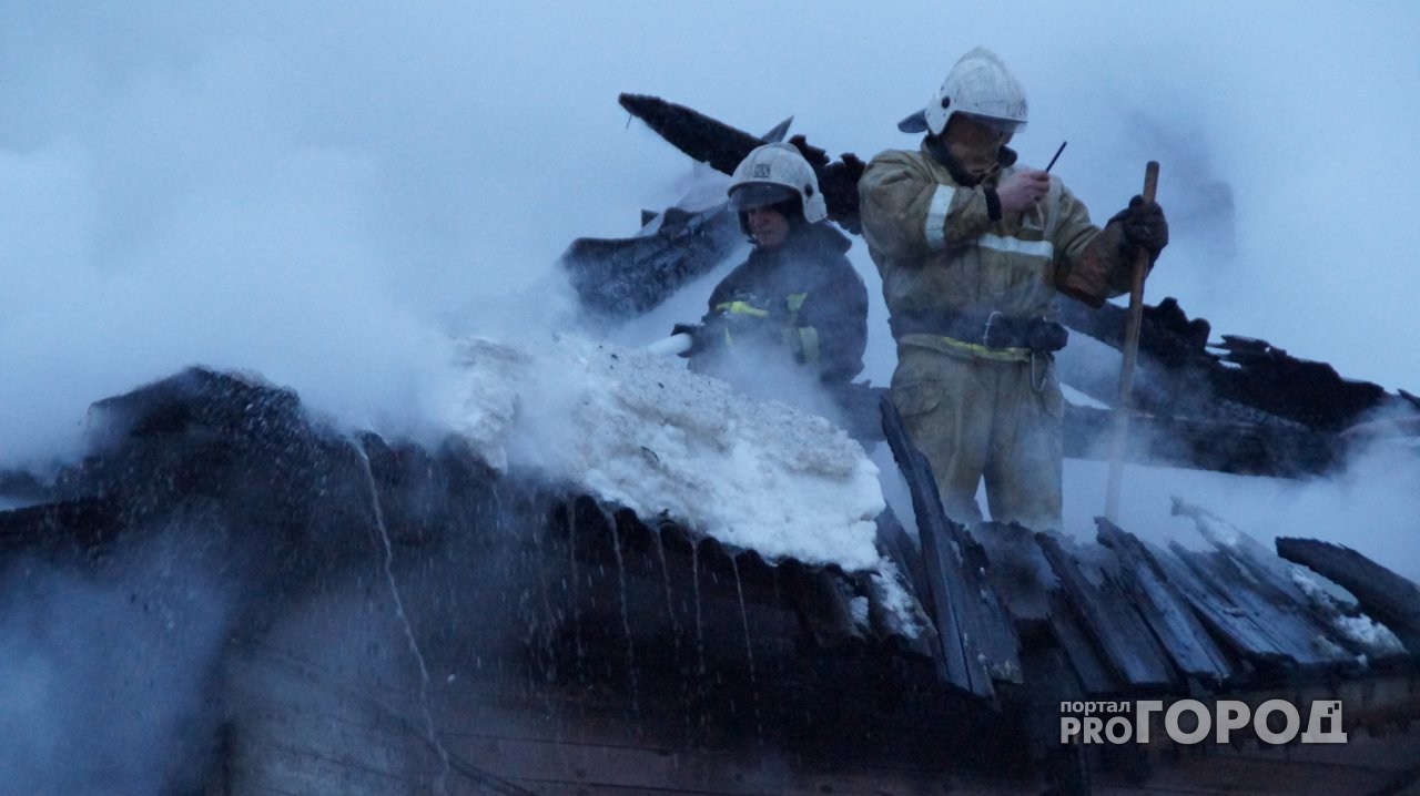 В Нижегородской области 62-летняя пенсионерка погибла на пожаре в своем доме
