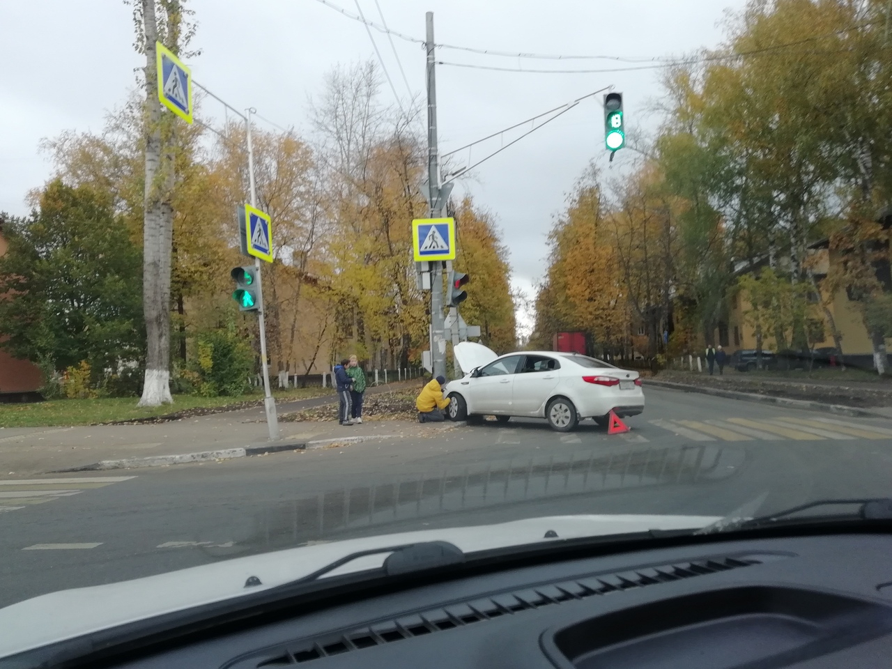 Нижегородец на "Киа Рио" протаранил столб в Автозаводском районе