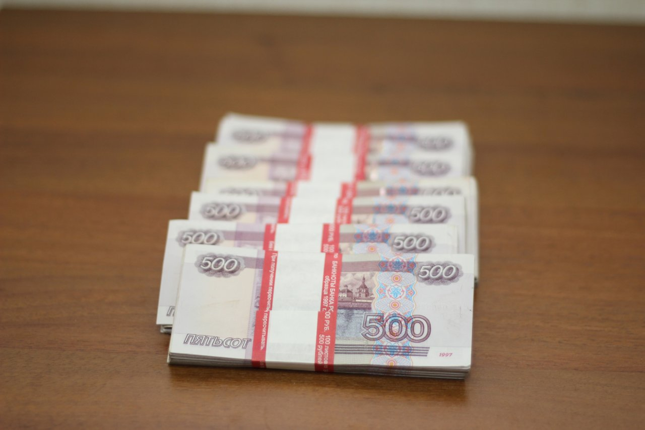 Начальник отдела судебных приставов в Дзержинске попалась на взятке 305 тысяч рублей