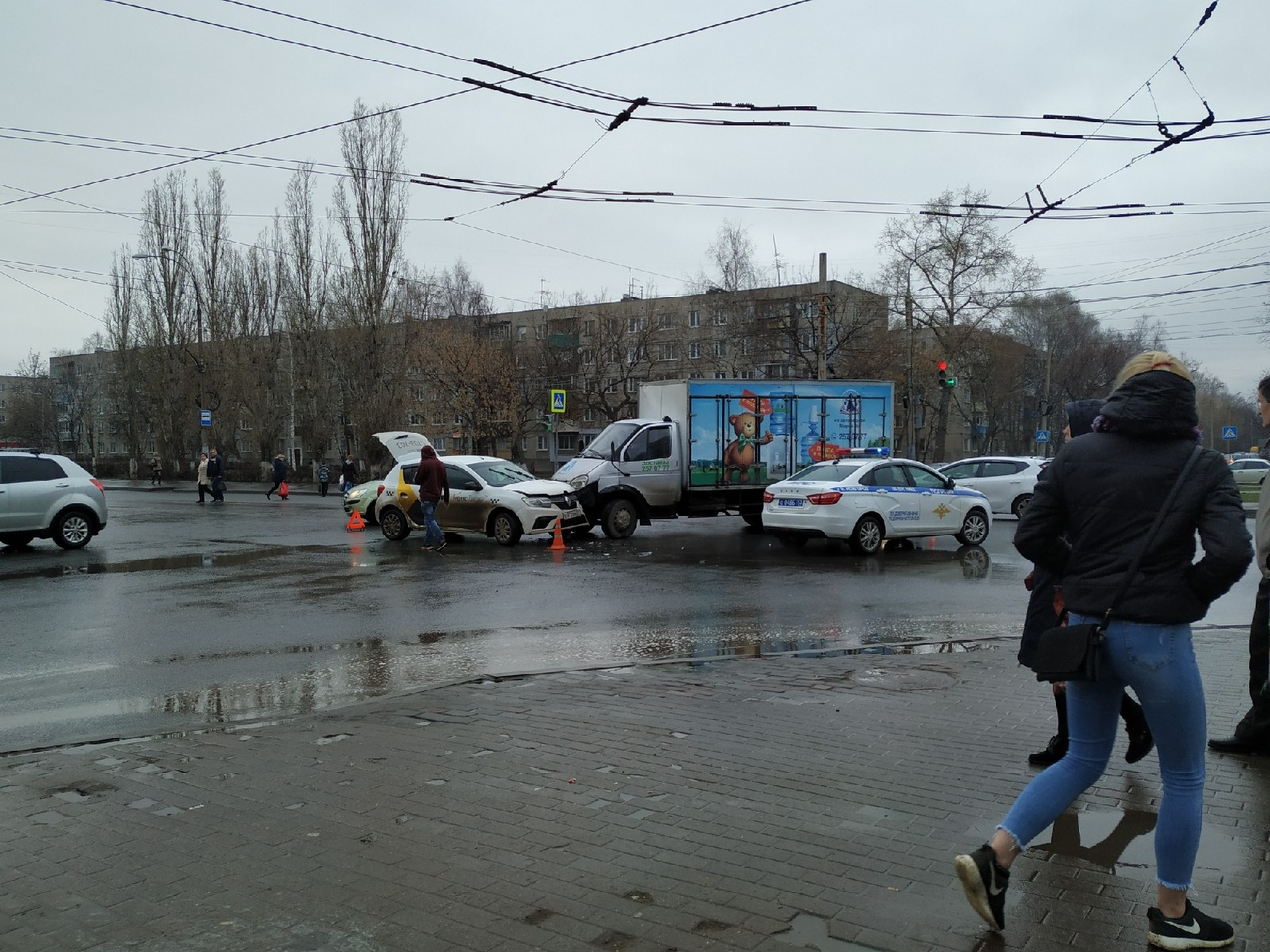 Такси и доставка воды не разъехались в Нижнем Новгороде