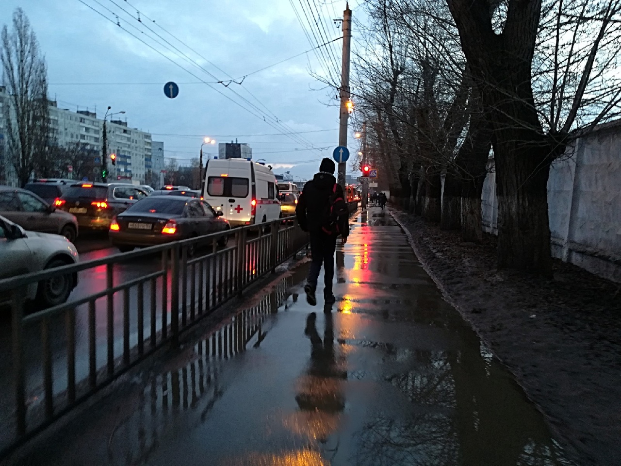 Движение транспорта ограничат на улице Солнечной Нижнего Новгорода до 19 января