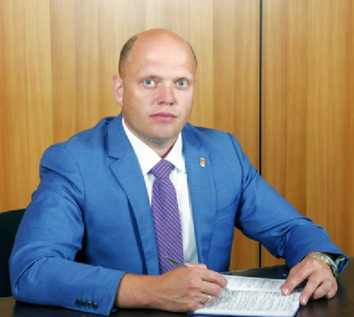 Экс-глава Канавинского района Михаил Шаров требует восстановить его в должности