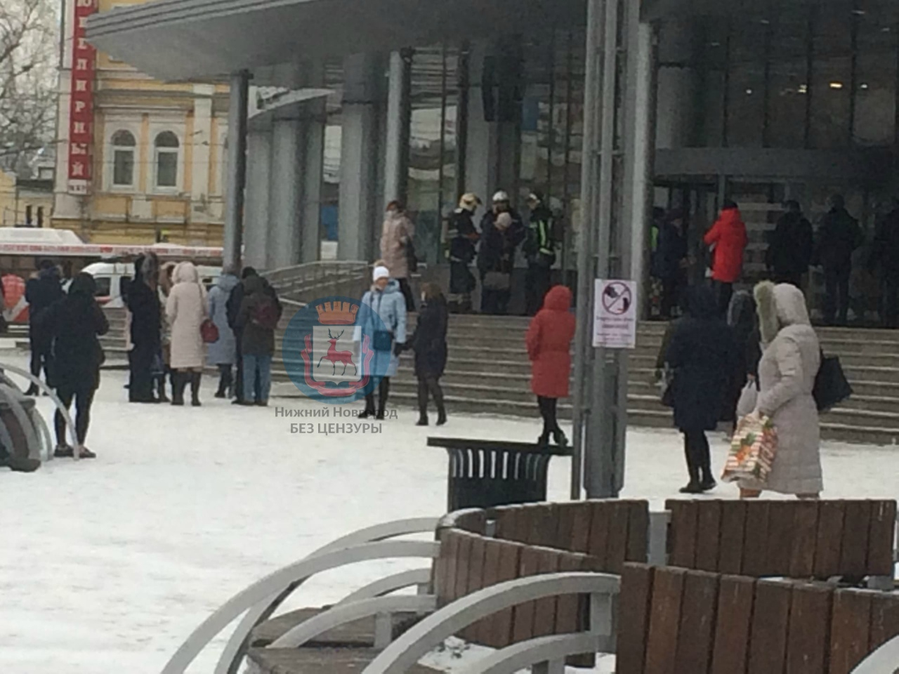 Более 100 человек эвакуировали из торгового центра в Нижнем Новгороде