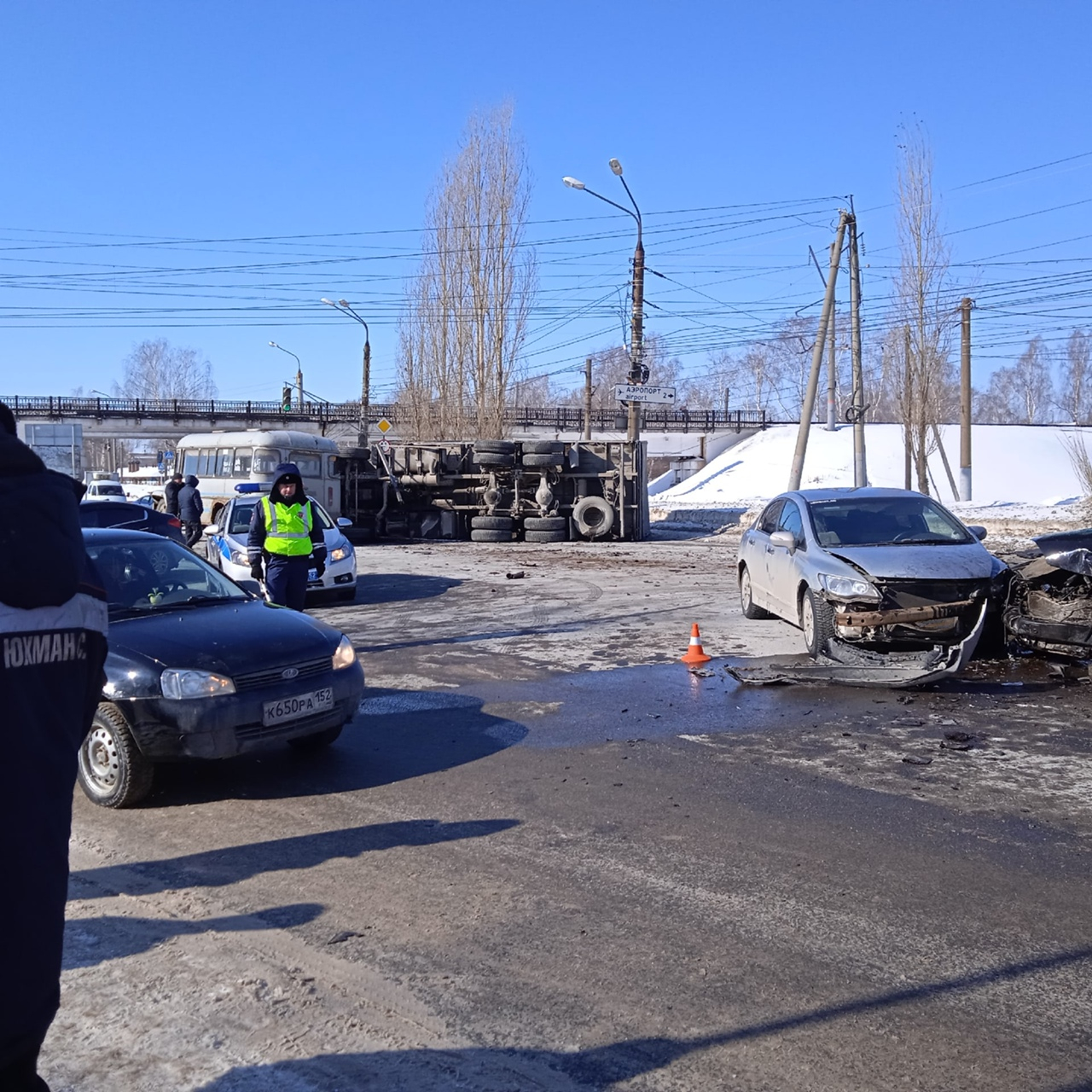 Момент смертельного ДТП на Автозаводе в Нижнем Новгороде попал на запись видеокамеры