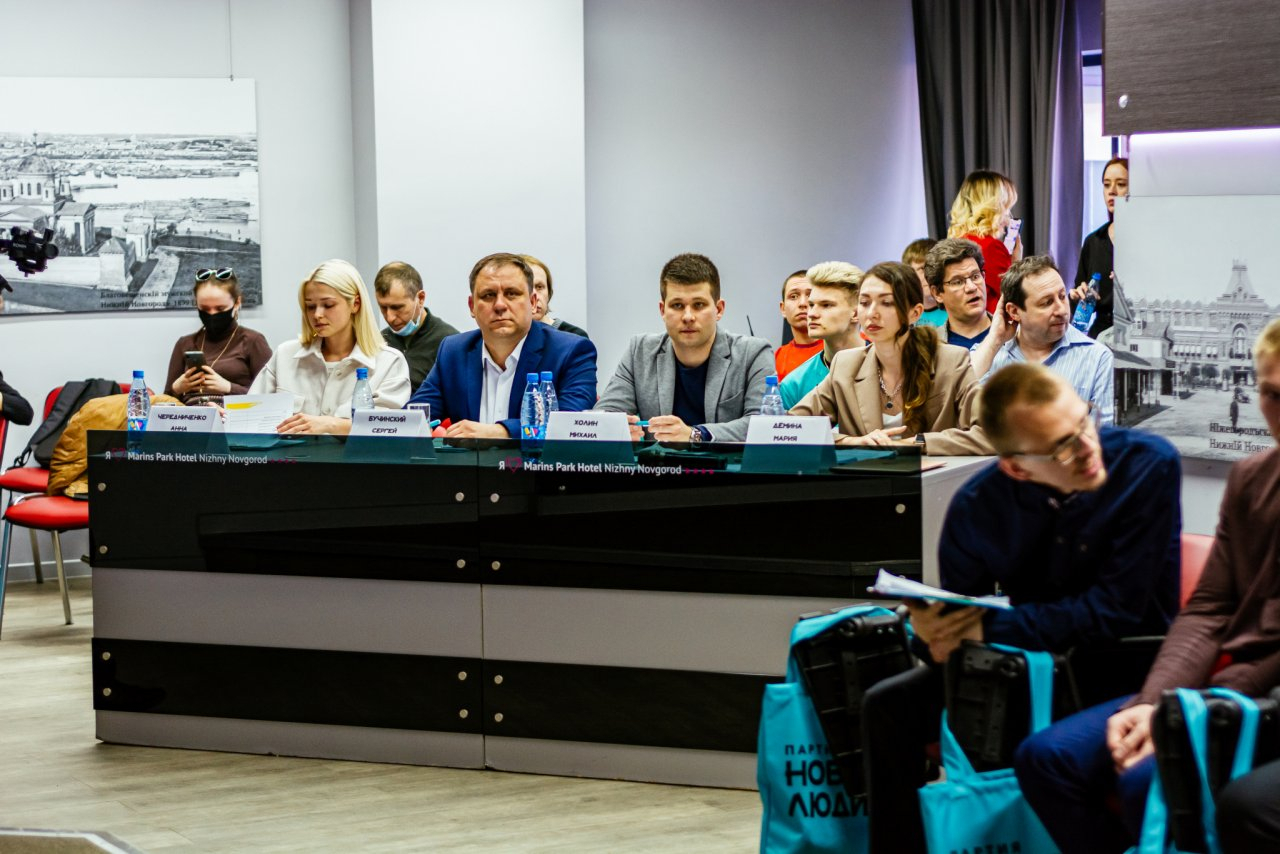 «Новые люди» помогут устроить площадку в Железнодорожном и книжные уголки в поликлиниках Нижнего Новгорода