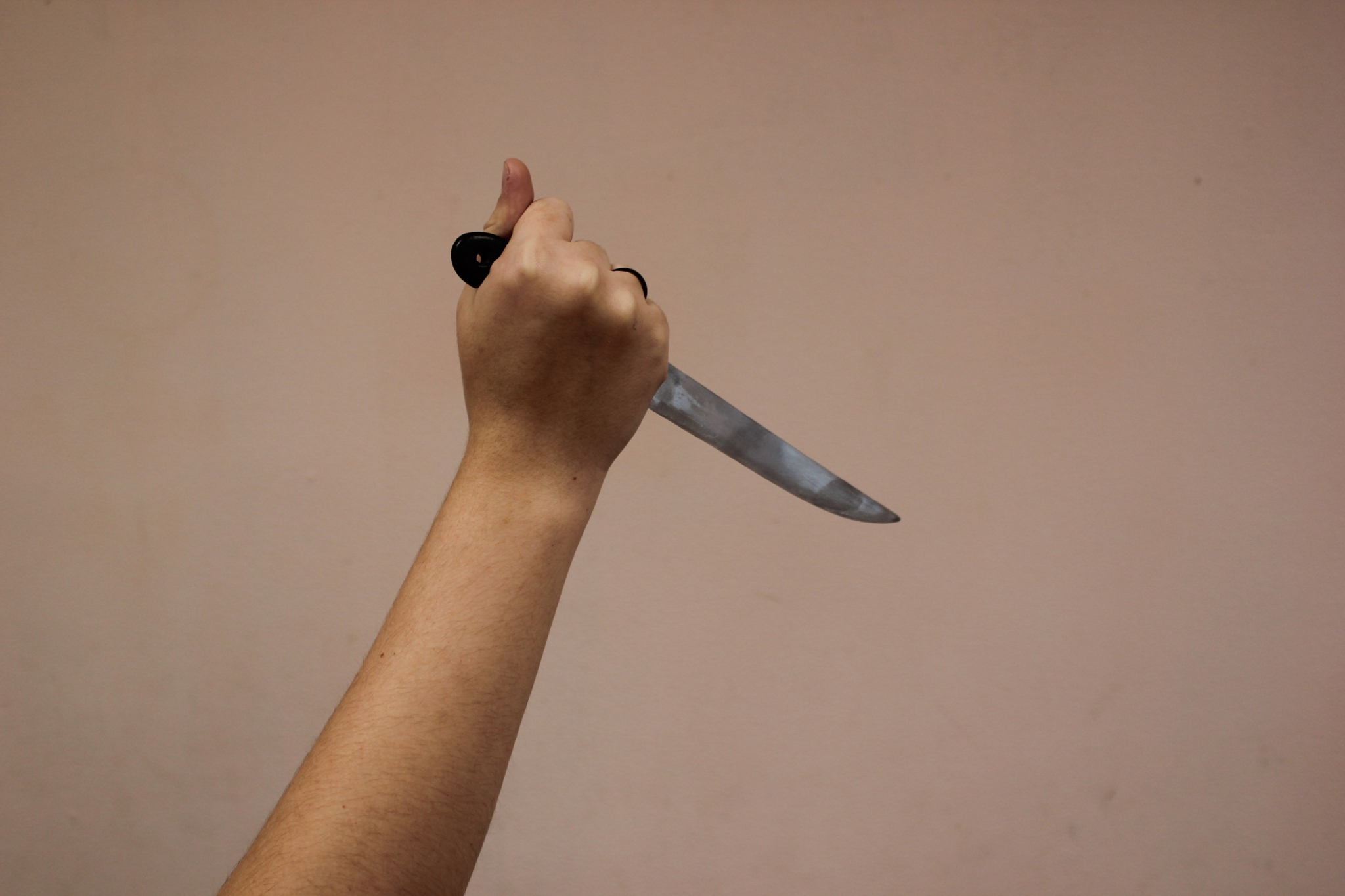 На Бору третьеклассник угрожал сверстнику ножом из-за 150 рублей