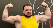 Самый сильный нижегородец попробует поднять бревно весом 140 килограмм и побить рекорд