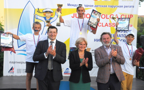 Глеб Никитин и Ольга Голодец вручили награды победителям регаты на Кубок губернатора