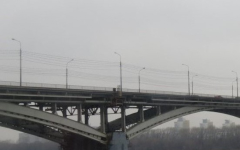 Движение по четырем полосам открыли на Мызинском мосту с 1 сентября