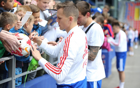 Известные российские футболисты устроят автограф-сессию для нижегородцев 9 июня