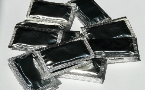 Проверка на прочность: эксперты нашли в презервативах цинк и изопропанол