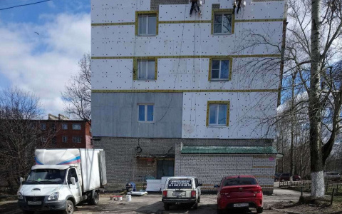 ДУКи пяти районов Нижнего Новгорода приступили к ремонту кровель и фасадов домов
