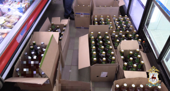 В одном из районов Нижнего Новгорода нашли 800 литров алкоголя сделанного неизвестно из чего